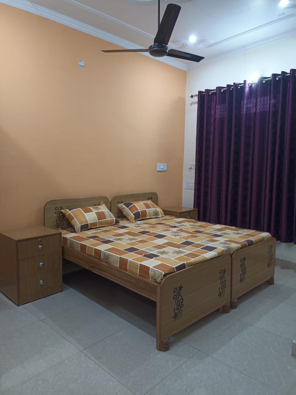 Anant Paying Guest House Ayodhya Exterior photo